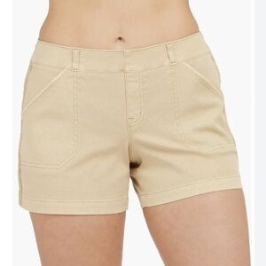 $78 SPANX Stretch Twill Pull-on Shorts 5" in Almond khaki tan Size Large